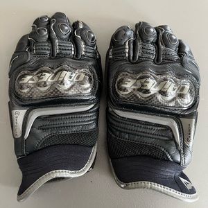 DAINESE CARBON D1 SHORT GLOVES WOMEN’S (SM?)